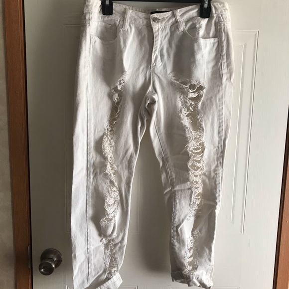 WHITE RIPPED JEANS - Picture 2 of 6